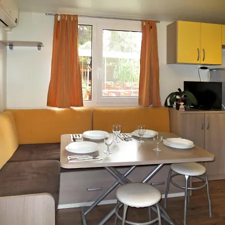 Holiday Camp Rozac - Tgr215 Trogir