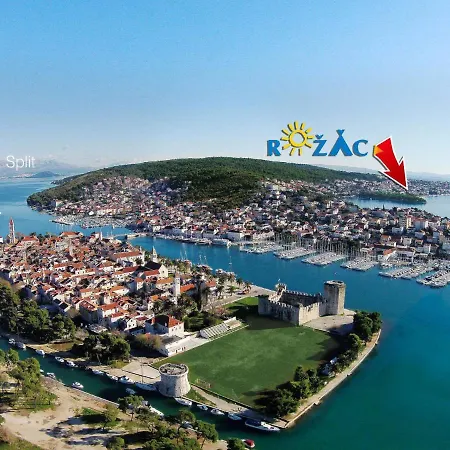 Holiday Camp Rozac - Tgr215 Holiday home Trogir
