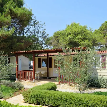 Holiday Camp Rozac - Tgr215 Trogir